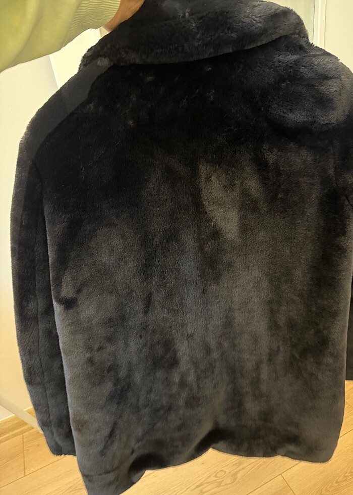 Pull and bear siyah kürk - Görsel 2