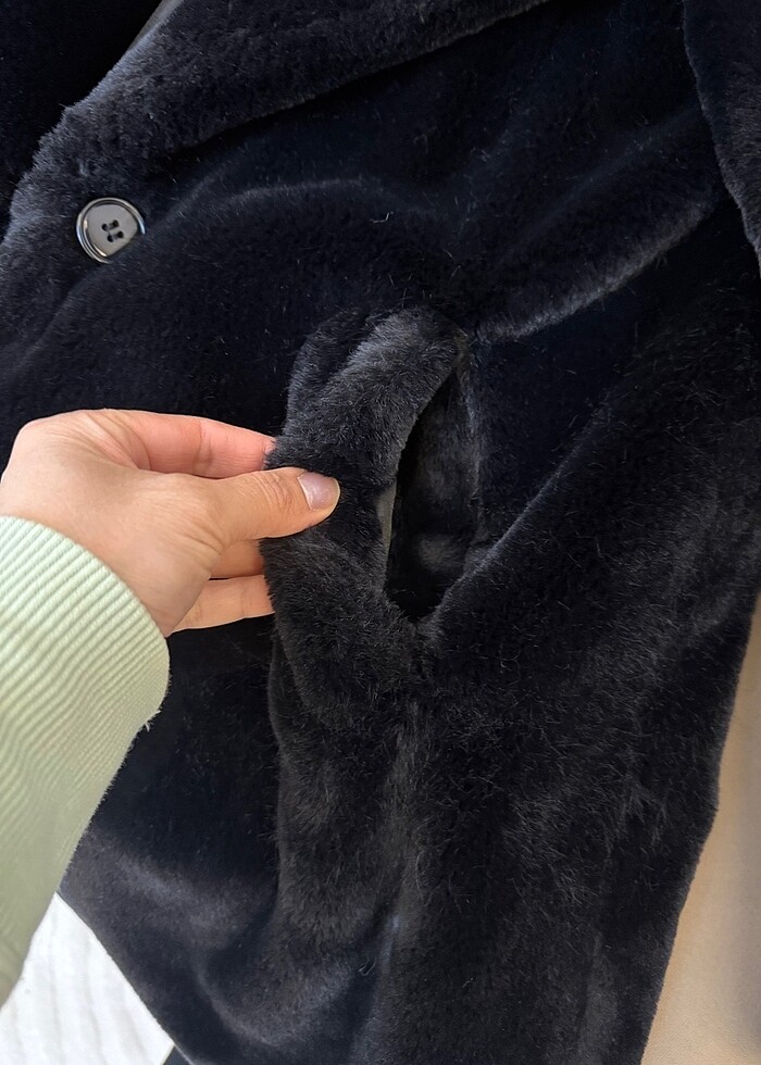 Pull and bear siyah kürk - Görsel 4