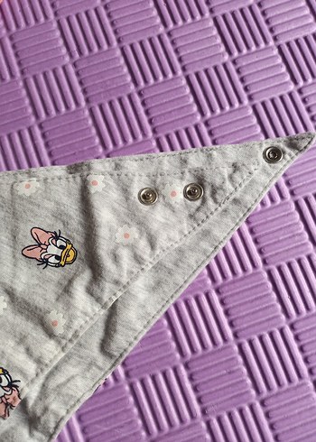 Nakışlı Çok Renkli Bebek Önlüğü - Görsel 2