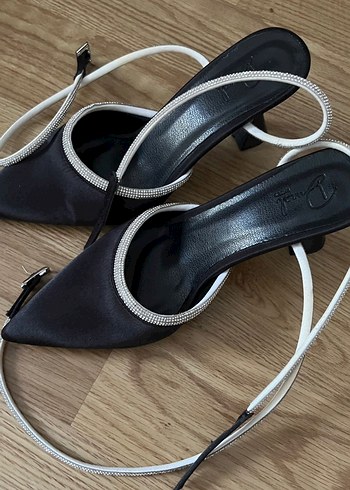 KADIN TOPUKLU BAĞLAMALI AYAKKABI - Görsel 2