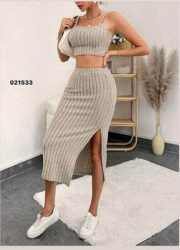 Bershka #cropyırtmaçlıetek #cropetek #crop #etek #triko