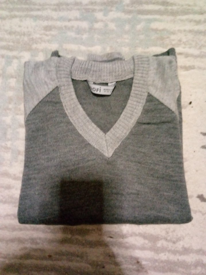 Gri V Yaka cocuk Yün Kazak - Görsel 2