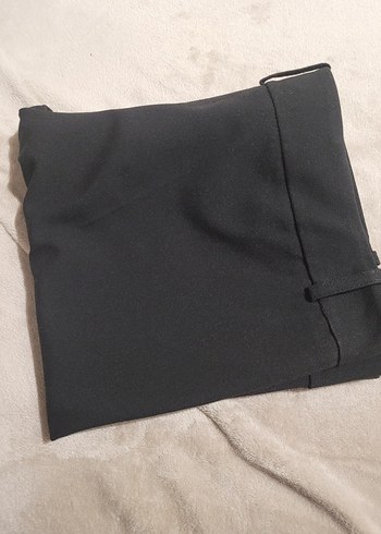 Kadın Siyah Mini Kumaş Şort Pantolon - Görsel 3