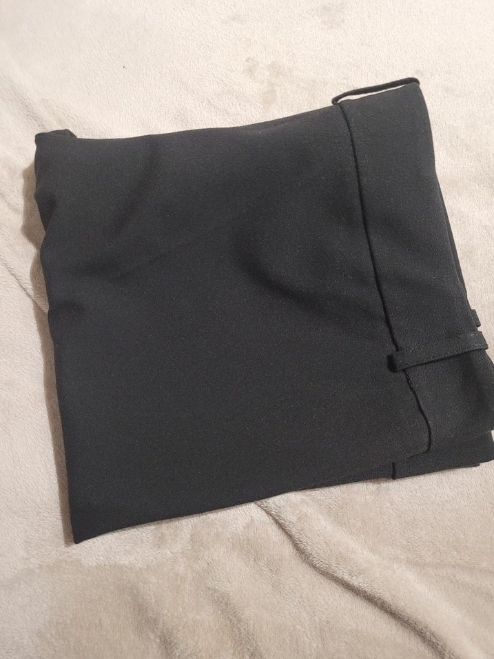 Kadın Siyah Mini Kumaş Şort Pantolon - Görsel 3