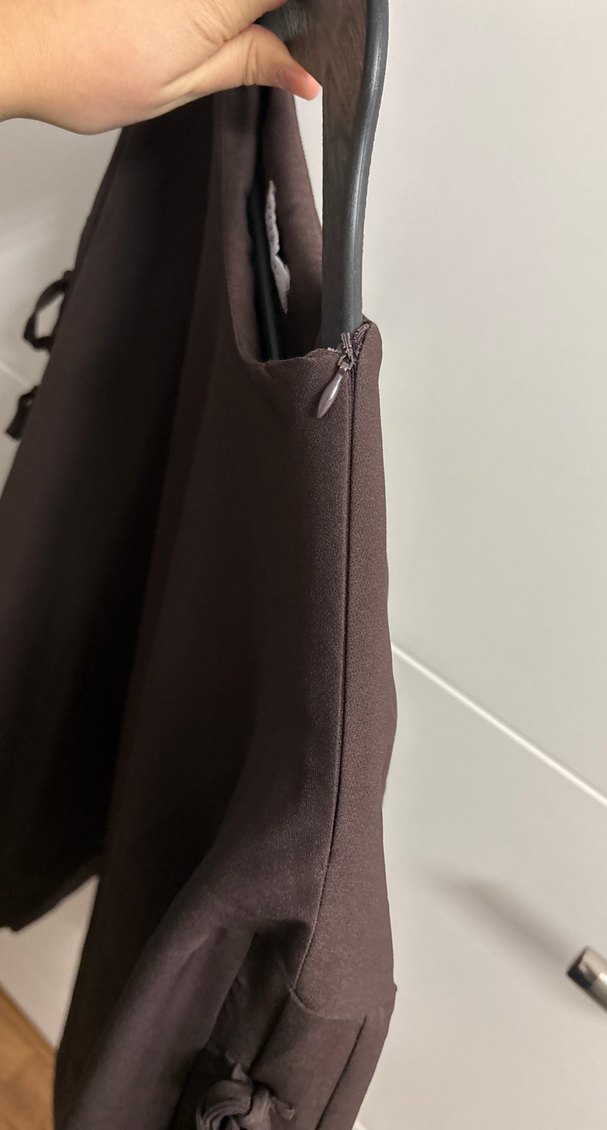 Kahverengi Uzun Kollu Fırfırlı Kadın Tunik - Görsel 4