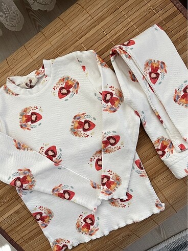 4 Yaş Beden Evalingo pijama takımı