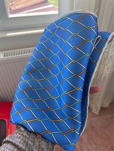 Armine sura ipek eşarp - Görsel 5