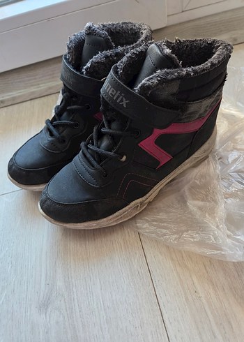 Kız Çocuk Bot - Görsel 2