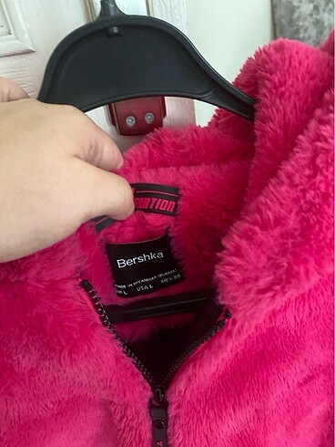 l Beden Bershka crop peluş mont