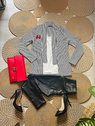 Çizgili blazer ceket.