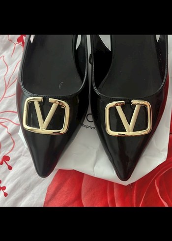 Siyah Tokalı Stiletto Az Topuklu Kadın Ayakkabı - Görsel 2