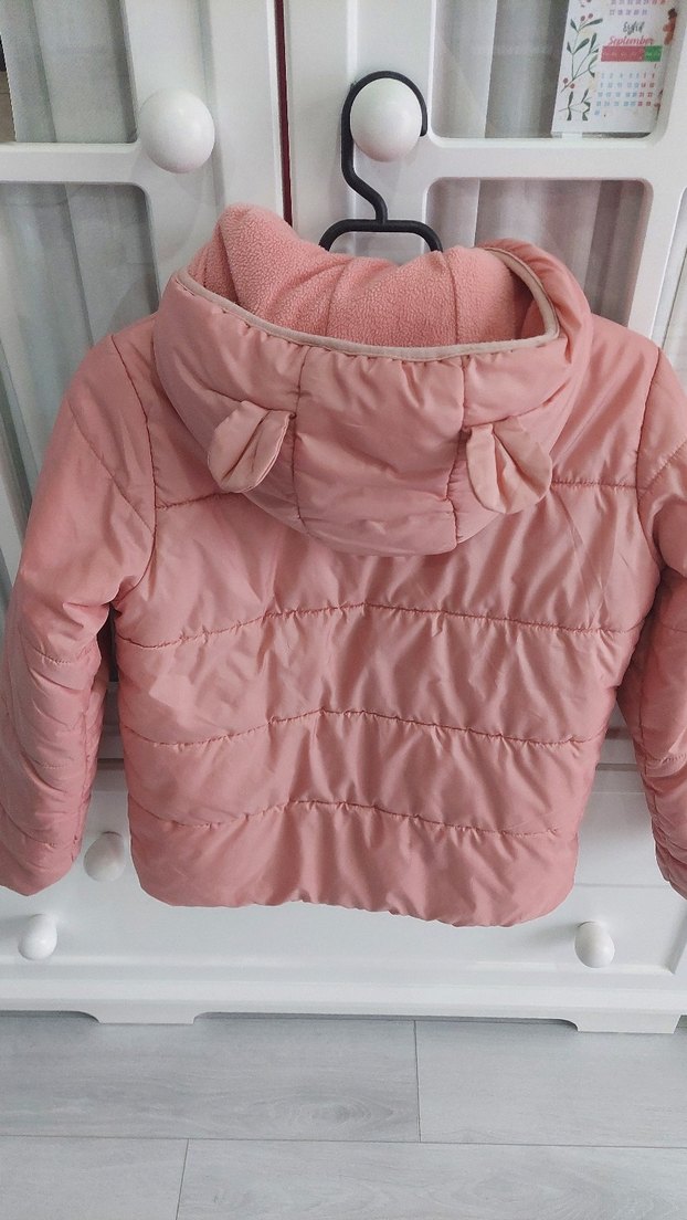 Pembe Düğmeli Kız Montu - Görsel 2