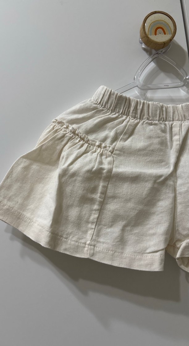 Kızlar için Beyaz Keten Şort - Görsel 2