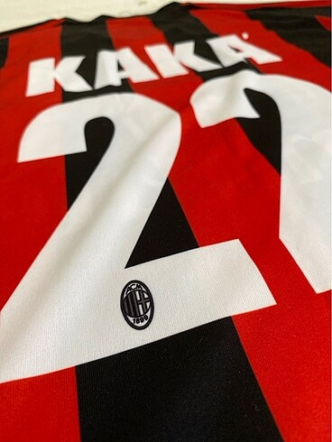 xl Beden Milan Kaka? forması