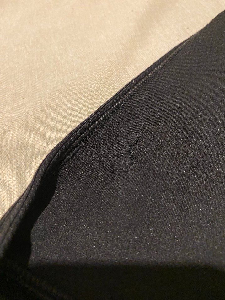 Siyah Sporcu Sütyeni - Görsel 4