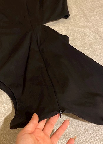 Siyah Drapeli Straplez Midi Elbise - Görsel 7