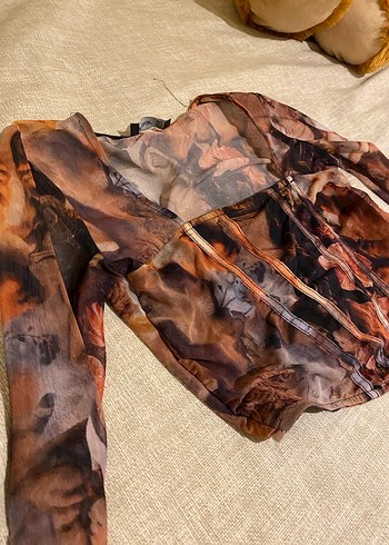 Desenli Transparan Kare Yaka Bluz - Görsel 3