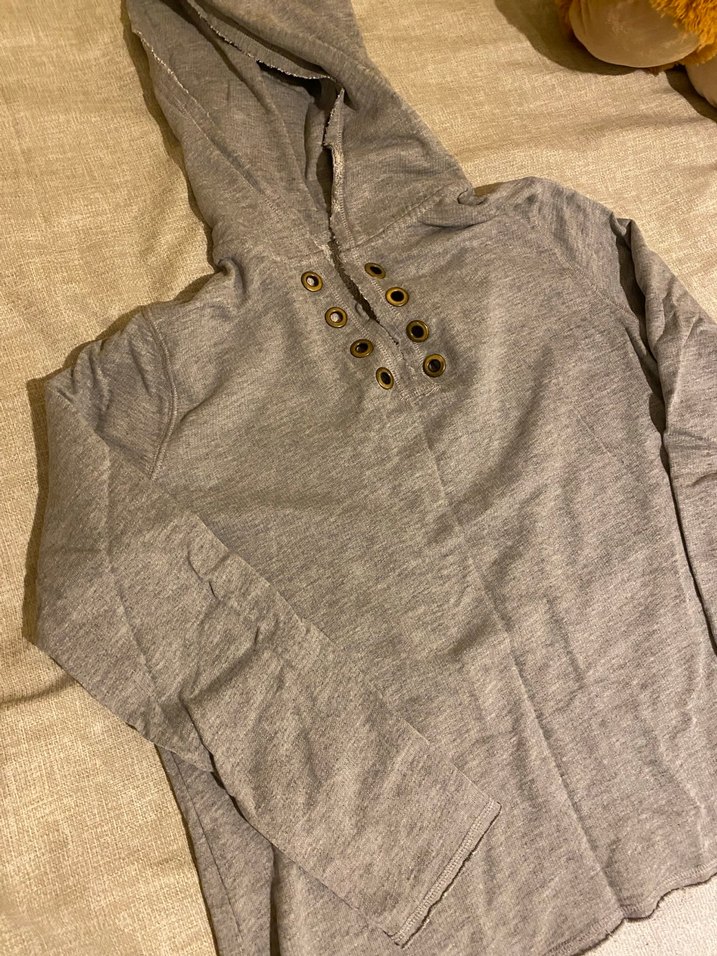 Düğmeli Gri Kapüşonlu Kadın Sweatshirt - Görsel 2