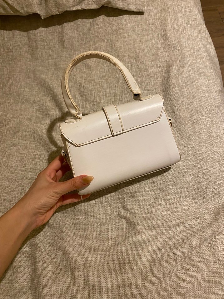 Klasik Beyaz Deri Kadın Çanta - Görsel 2