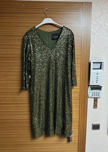 Faik Sönmez Payetli V Yaka Abiye Elbise - Görsel 6
