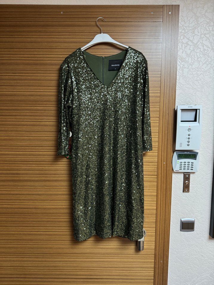 Faik Sönmez Payetli V Yaka Abiye Elbise - Görsel 4