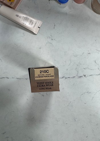 Lancôme Teint Idole Ultra Wear Fondöten 210C - Görsel 4