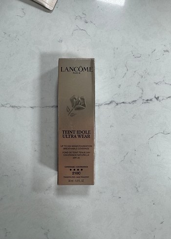 Lancôme Teint Idole Ultra Wear Fondöten 210C - Görsel 5