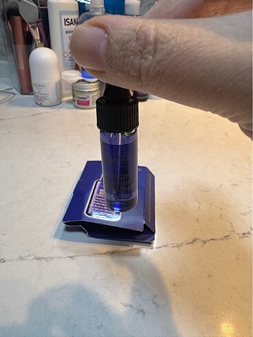 Beden Kiehls Midnight Recovery Serum
