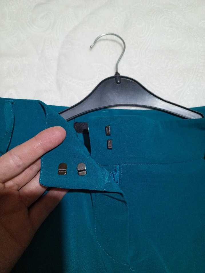 Turkuaz Kemerli Rahat Kesim Kadın Pantolon - Görsel 4