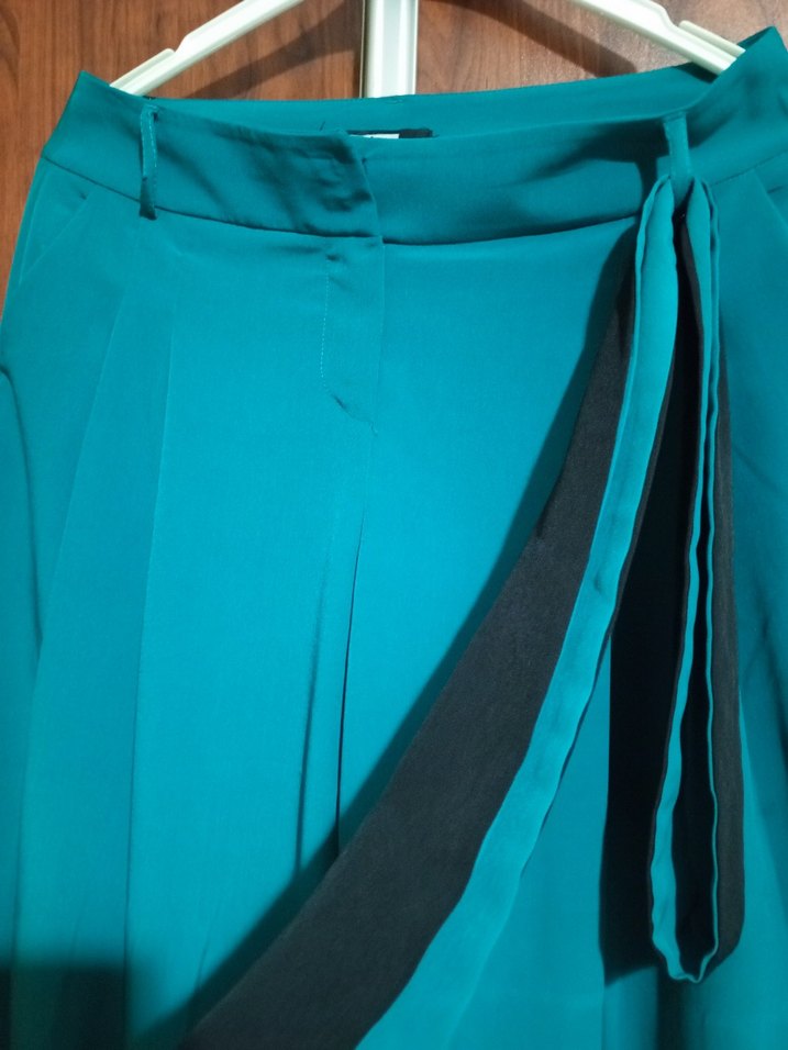 Turkuaz Kemerli Rahat Kesim Kadın Pantolon - Görsel 2