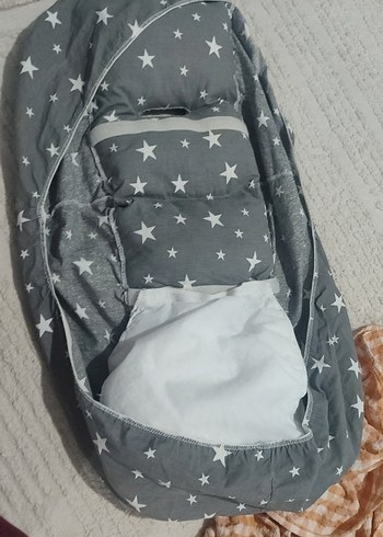 Gri Yıldız Desenli Bebek Minderi - Görsel 2