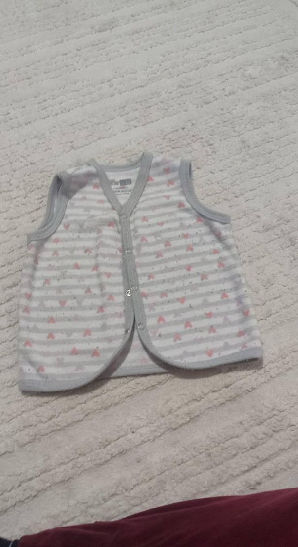 Kız Çocuk Gri Düğmeli V Yaka Yelek - Görsel 2