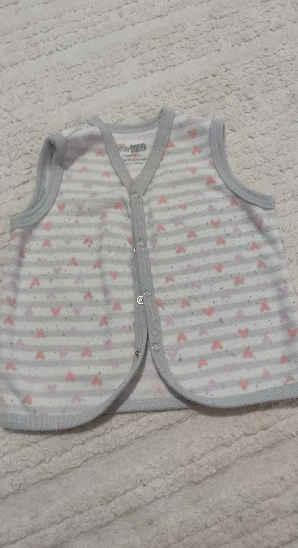 Kız Çocuk Gri Düğmeli V Yaka Yelek - Görsel 3