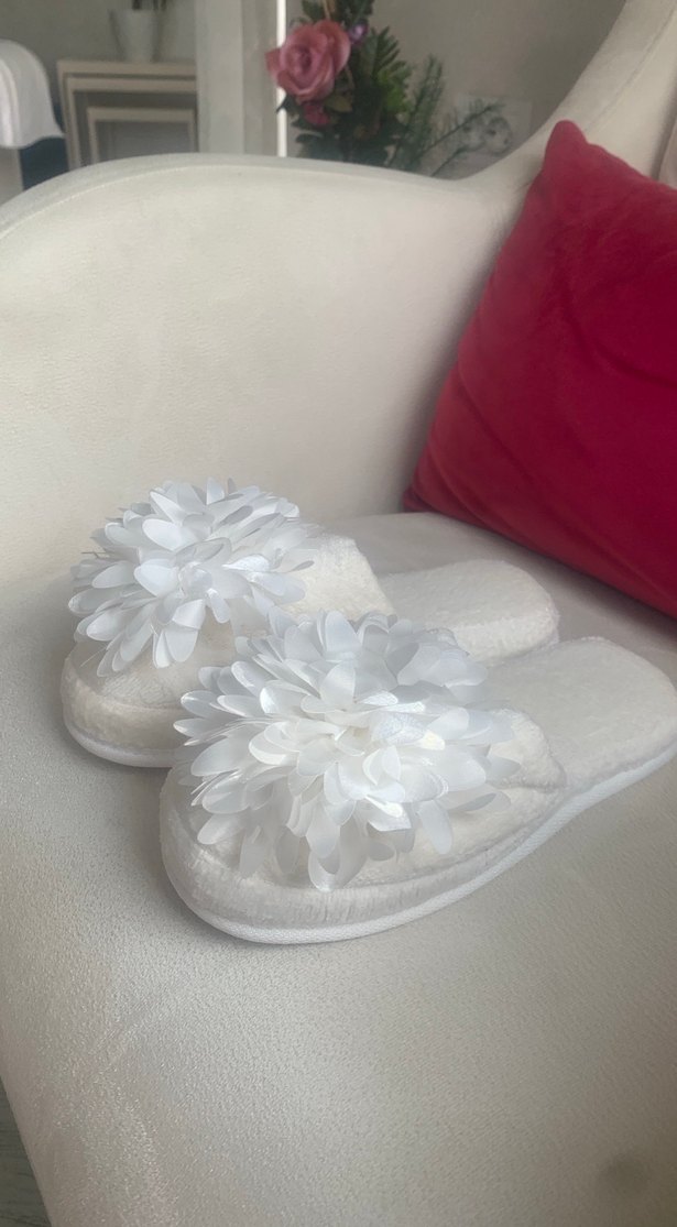 Beyaz Kadın Çiçekli Lohusa Ev Terliği - Görsel 3