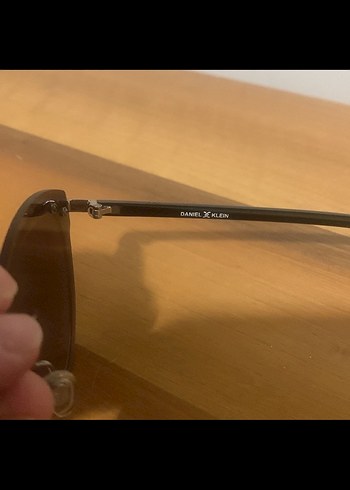  Beden Daniel Klein DK4258P Col-1 güneş gözlüğü