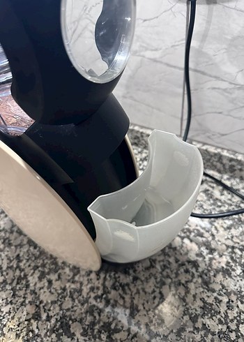 Nespresso Koyu ve Haki Renkli Kahve Makinesi