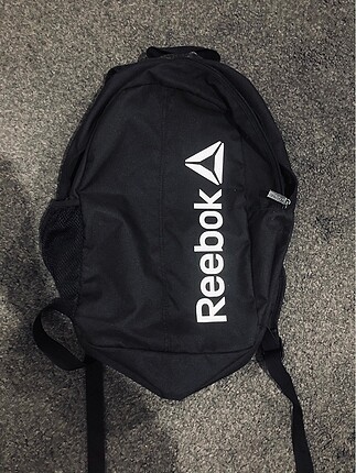 Reebok sırt çantası