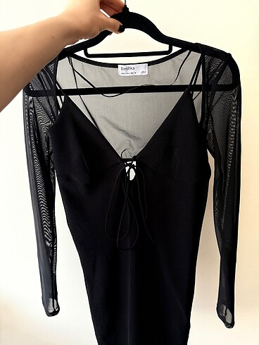 Siyah mini elbise bershka