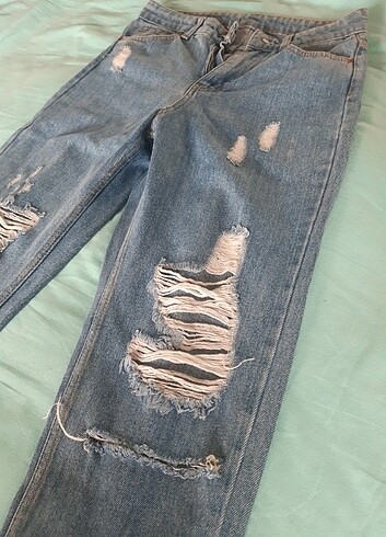 Yırtık Mom Jeans