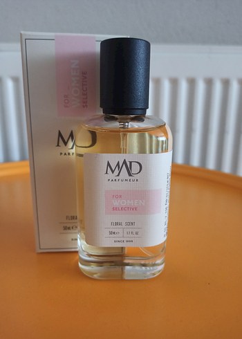 MAD Parfüm V106