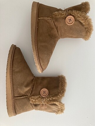 Camel ugg ????