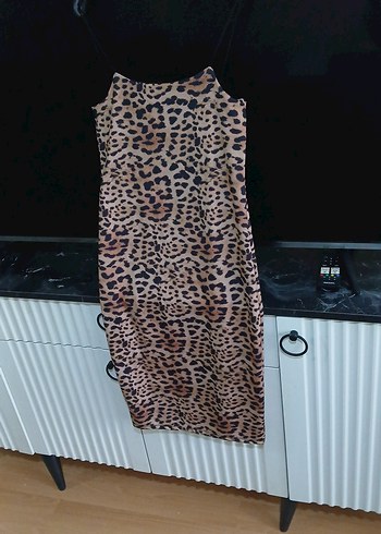 Leopar Desenli Uzun Askılı Elbise - Görsel 2