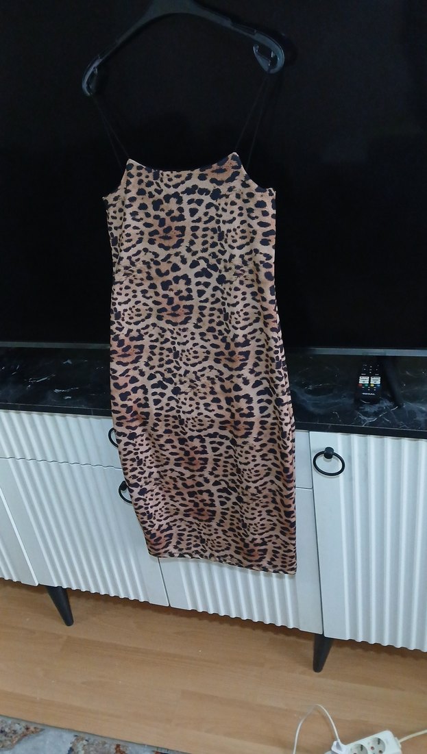 Leopar Desenli Uzun Askılı Elbise - Görsel 2