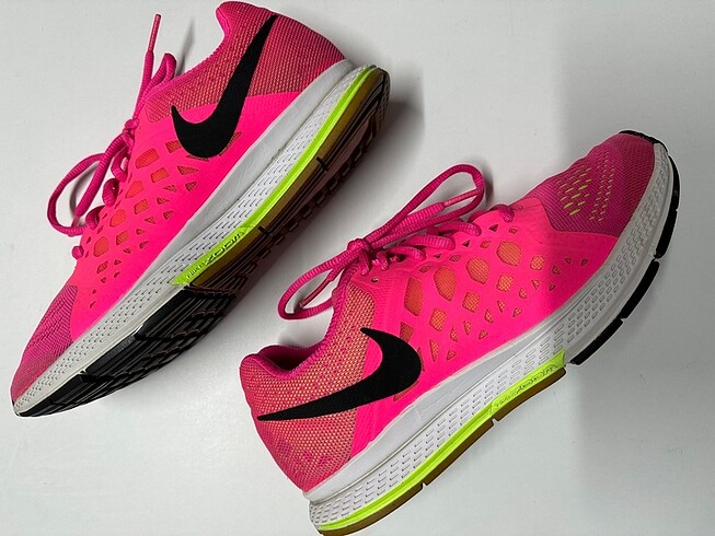 Pembe nike zoom spor ayakkabi