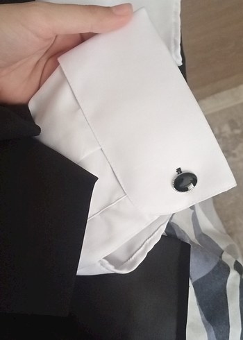 Altın kumaş Klasik Siyah Düğmeli Damat Takımı - Görsel 5