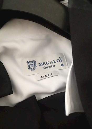 Altın kumaş Klasik Siyah Düğmeli Damat Takımı - Görsel 6