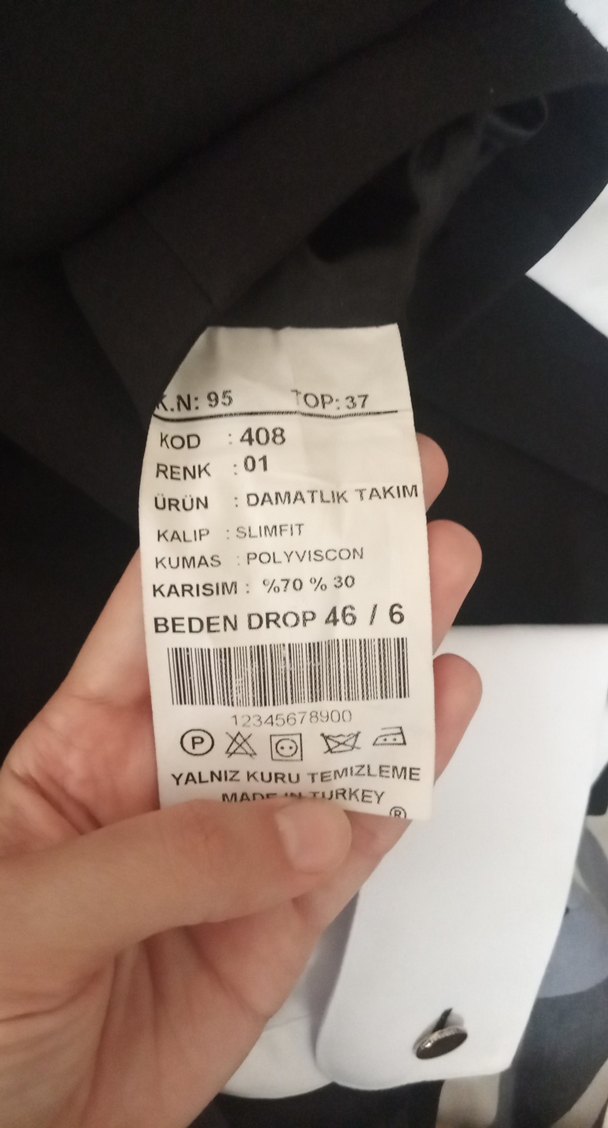 Altın kumaş Klasik Siyah Düğmeli Damat Takımı - Görsel 4