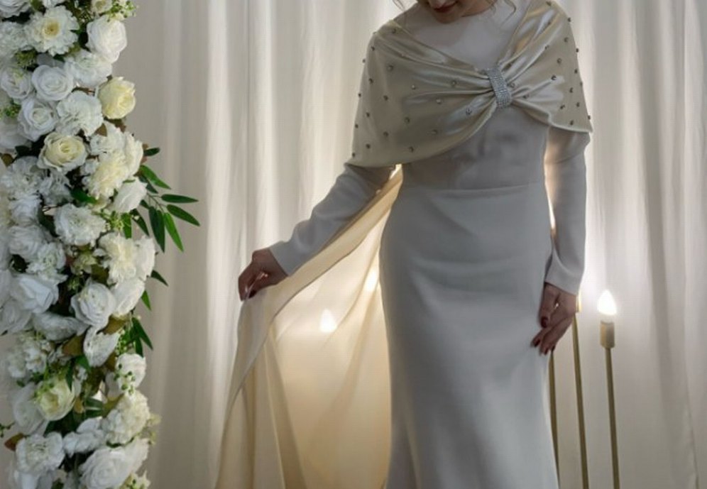 Uzun Kollu Drapeli Bej Nişan Elbisesi - Görsel 2