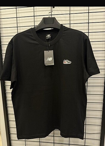 New Balance t-shirt