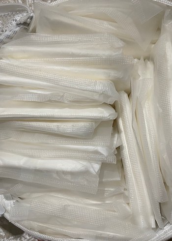 Beyaz Göğüs Pedi - Görsel 2